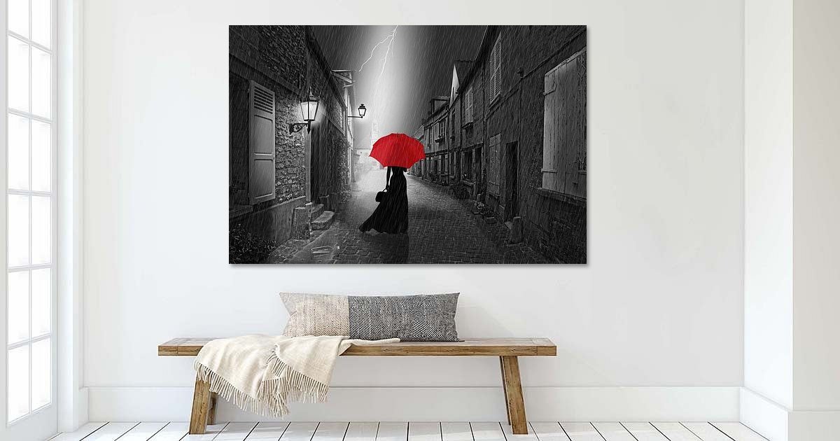 De vrouw met de rode paraplu. van Monika Jüngling op canvas, behang en meer